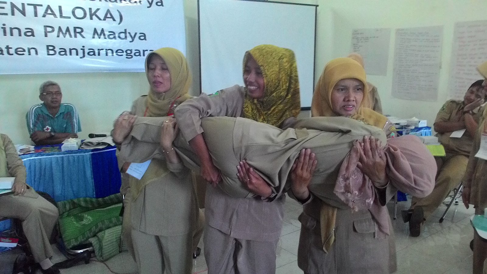 PEMBINA PMR DITUNTUT LEBIH KREATIV DAN INOVATIF