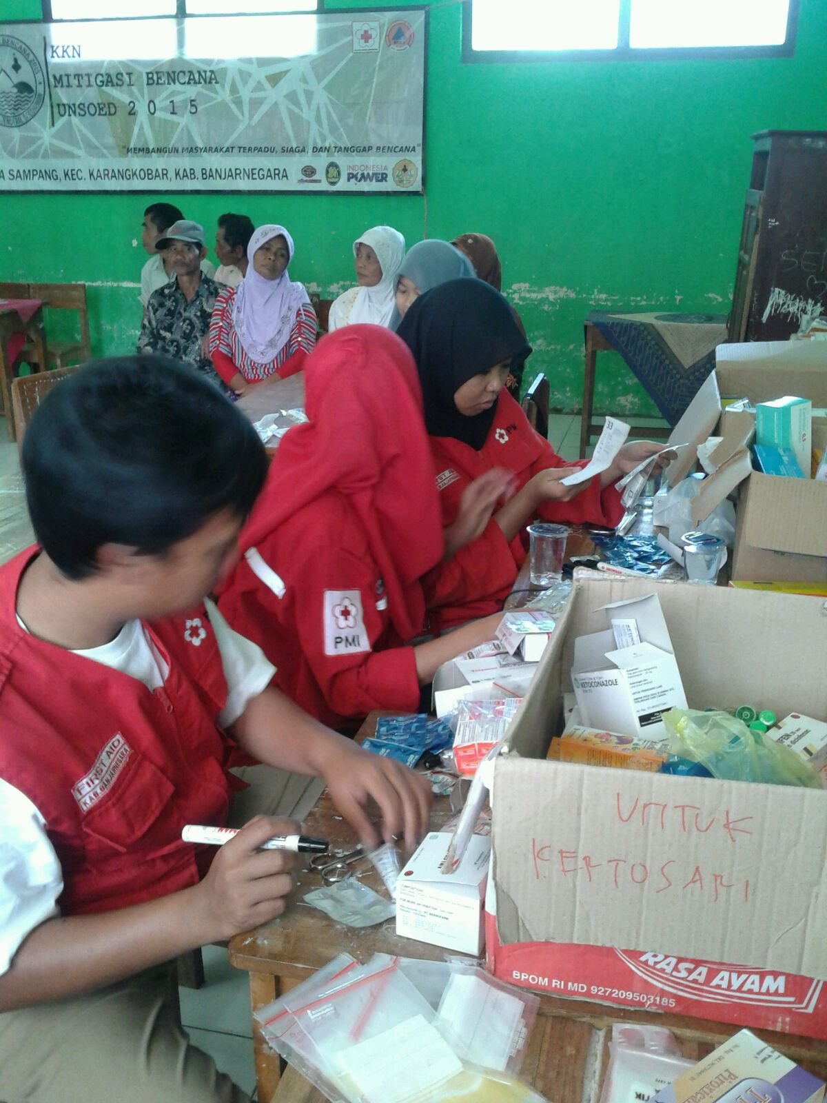 PMI GELAR PENGOBATAN GRATIS