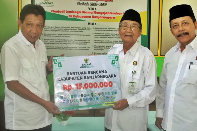 BAZNAS Kabupaten Temanggung Salurkan Bantuan untuk Korban Longsor di Pandanarum melalui PMI Banjarnegara